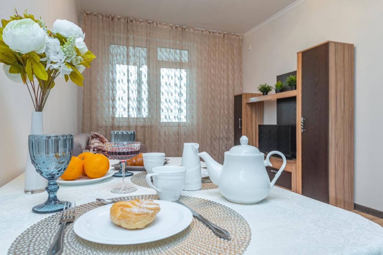ЖК Sauran Towers comfort Астана Екстер'єр фото